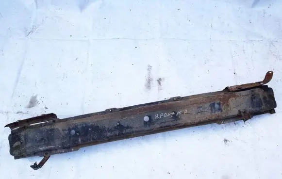 Hyundai Pony Front bumper cross member
