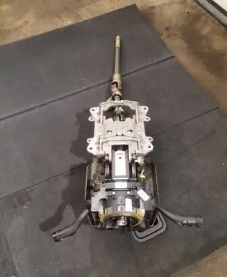 Volkswagen Touareg I Steering wheel axle 7L0419501BS 0704120