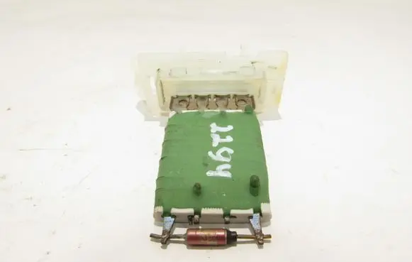 Dacia Duster Heater blower fan relay kodo
