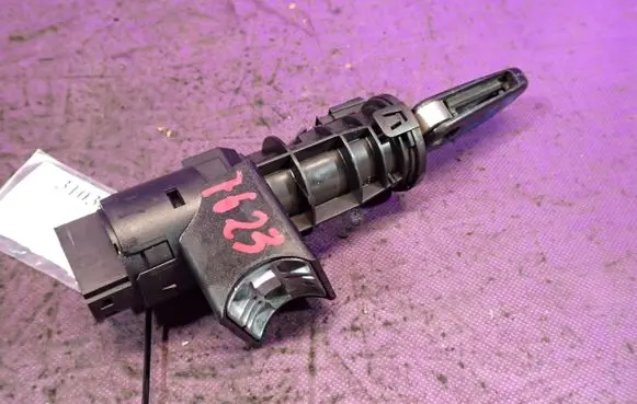 Alfa Romeo 147 Ignition lock B365