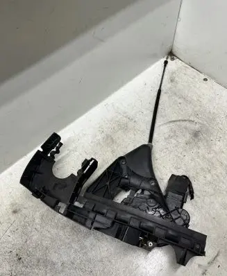 Volvo V50 Front door lock