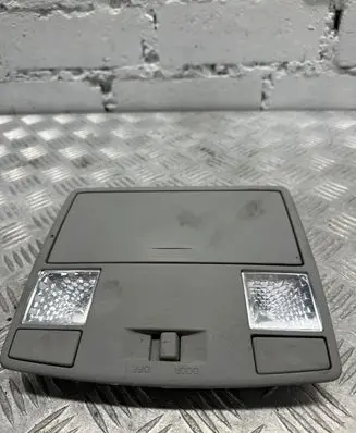 Mazda 5 Front seat light Gk2a69970