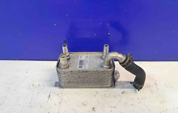 Volvo S80 Engine oil radiator 30792231