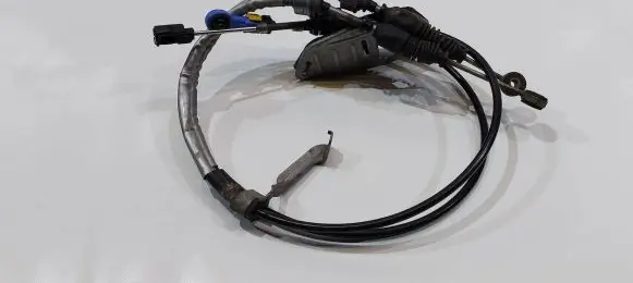Toyota Verso Gear shift cable linkage