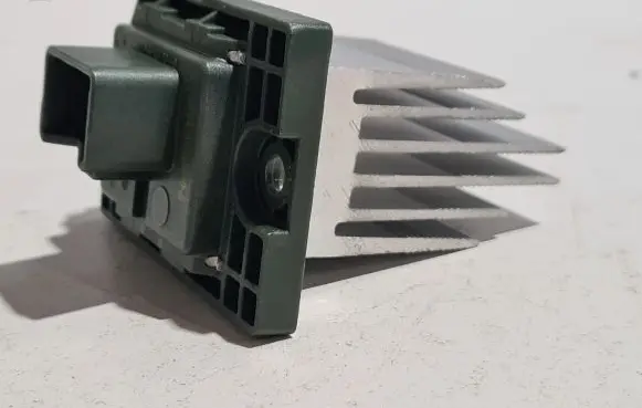 KIA Sportage Heater blower fan relay 