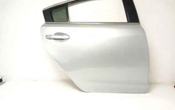 Mazda 6 Rear door