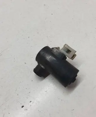 Suzuki Grand Vitara II Windscreen/windshield washer pump