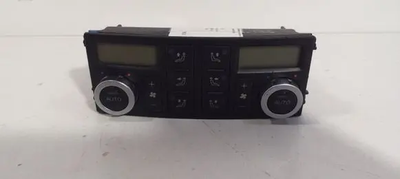 Volkswagen Touareg I Climate control unit 7L6907049F