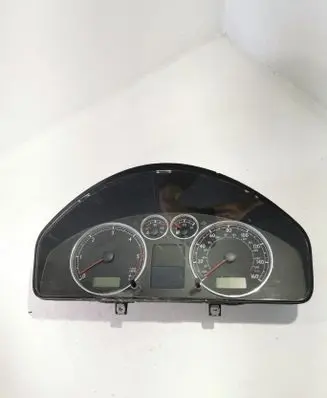 Volkswagen Sharan Speedometer (instrument cluster) 7M3920920L