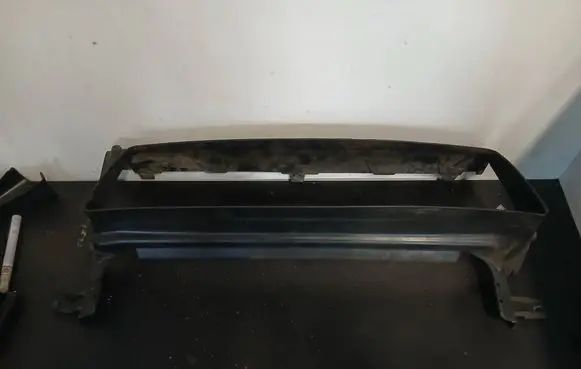 Volvo V50 Intercooler air guide/duct channel 3984
