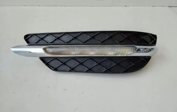 Mercedes-Benz E W212 Front bumper lower grill A20490690000