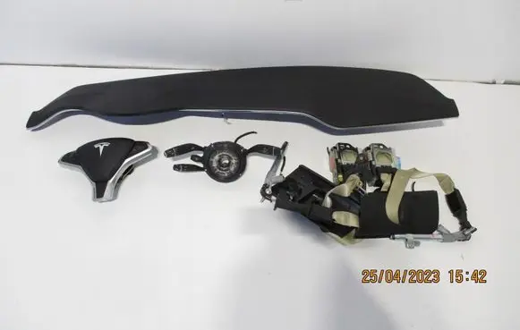 Peugeot Partner III Radio/GPS head unit trim 