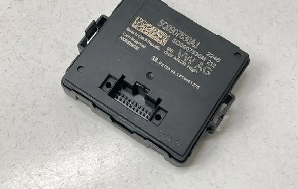 Volkswagen Golf VII Gateway control module 5Q0907530AJ 5Q0907530M A2C9763590250