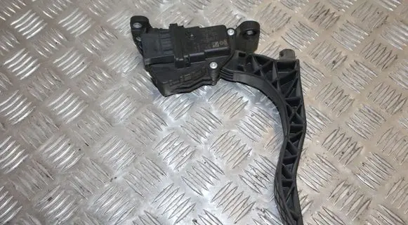 Audi A6 S6 C6 4F Accelerator throttle pedal 4F1721523A