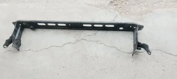 Volvo V60 Bottom radiator support slam panel 