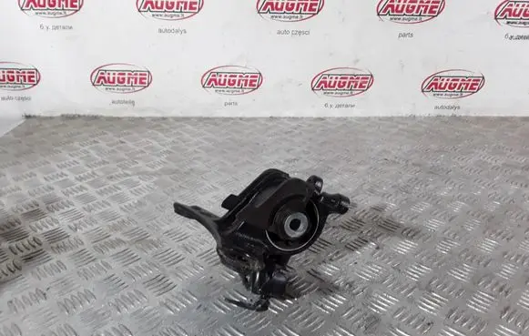 Toyota RAV 4 (XA50) Gearbox mount