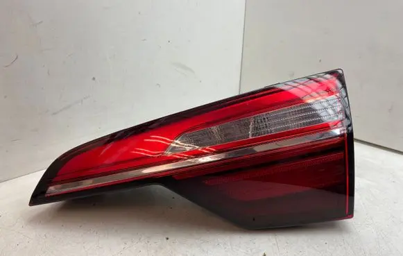 Audi A4 S4 B9 8W Tailgate rear/tail lights 8W9945076AA