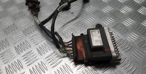 Audi A5 Sportback 8TA Fan control module 8K0959501G 8K0910501D