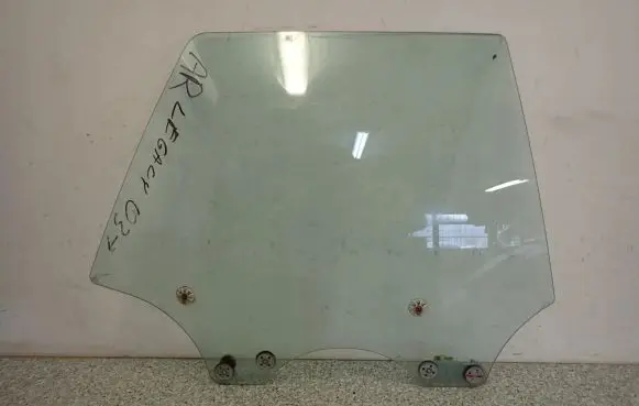 Subaru Outback Sliding door window/glass 