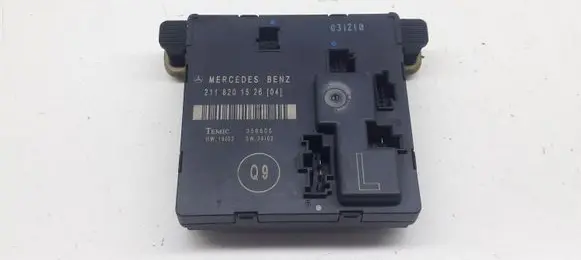 Mercedes-Benz E W211 Door control unit/module 2118201526