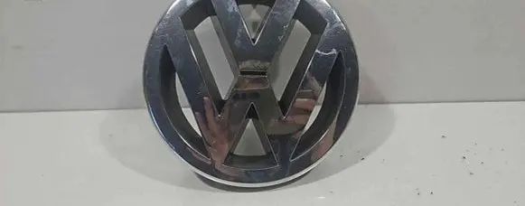 Volkswagen Touran I Front grill 1T0853601