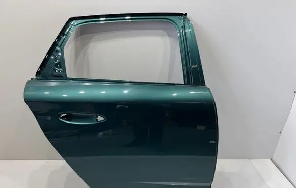 Peugeot 308 Rear door 