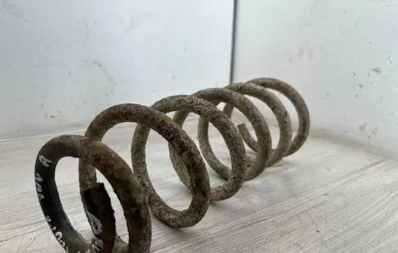 Peugeot 406 Rear coil spring