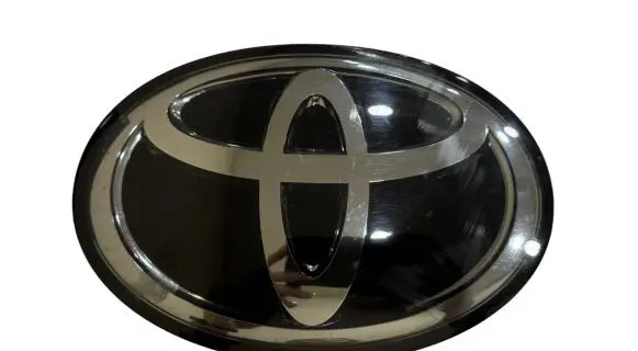 Toyota Land Cruiser (J150) Manufacturer badge logo/emblem 5314160100