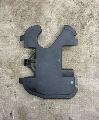 Peugeot 308 Other engine bay part 9803453980