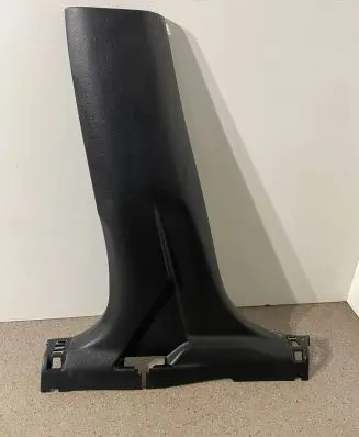 Nissan X-Trail T32 (B) pillar trim (bottom) 769164CE0A