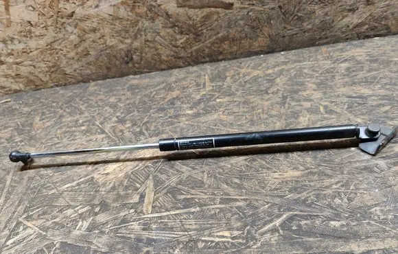 Subaru XV Tailgate/trunk strut/damper