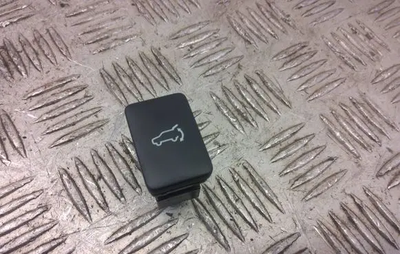Mitsubishi Outlander Other switches/knobs/shifts 8616A073