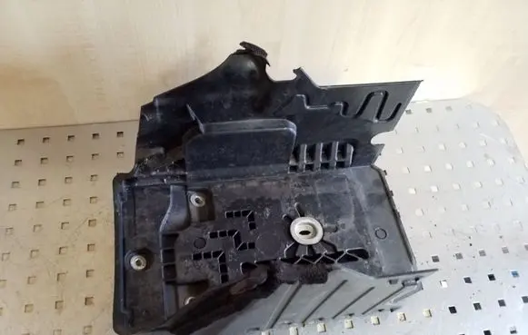 Volvo XC60 Battery tray 31294786