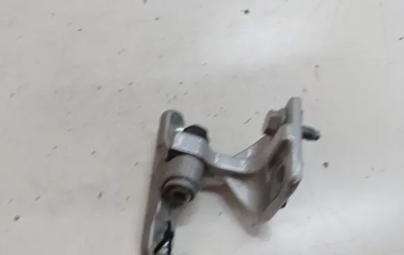 Mercedes-Benz C W203 Rear door upper hinge