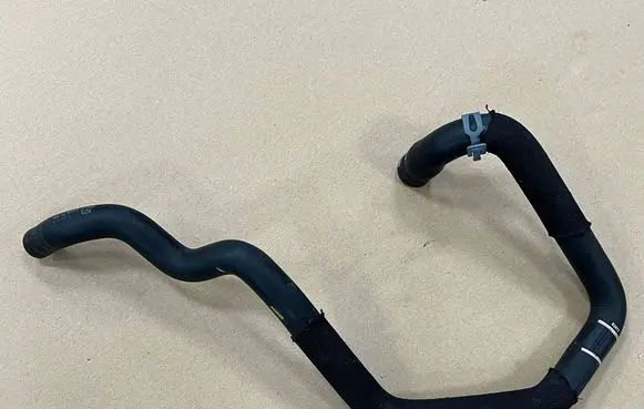 Cupra Formentor Engine coolant pipe/hose 5WA122101AD