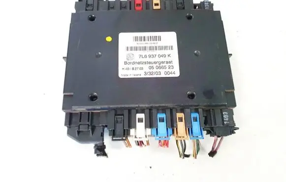 Volkswagen Touareg I Comfort/convenience module 7l6937049k 05066523