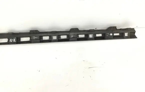 Volkswagen PASSAT B8 Sill supporting ledge 106501400100