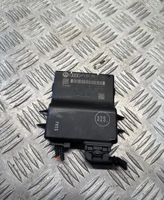 Audi Q7 4L Gateway control module 4F0907468P