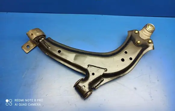 Peugeot Partner Front lower control arm/wishbone 40160500004 3521A8 MEYLE
