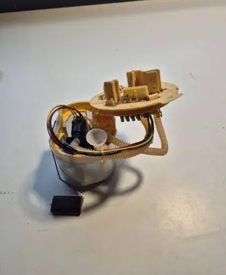 Mercedes-Benz B W247 In-tank fuel pump A2474706403