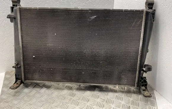 Opel Corsa D Radiator set 44092670 466119570 13310108