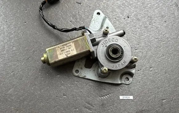Nissan Patrol Y60 Rear door window regulator motor 8273006J00