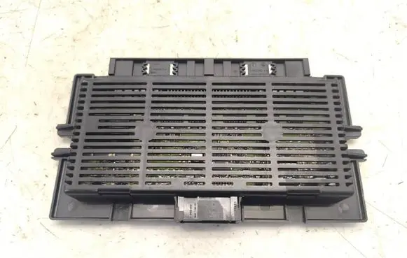 BMW 1 E81 E87 Light module LCM 6977719 61356977719