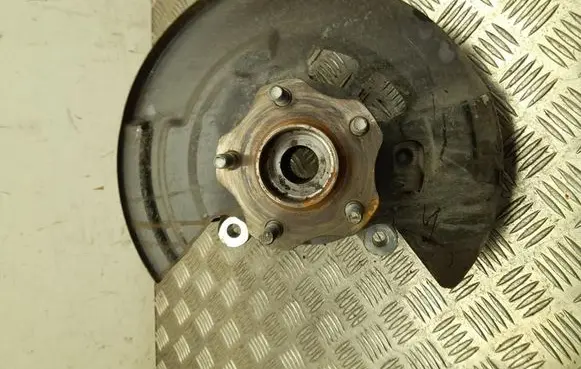 Nissan Ariya Front wheel hub