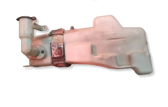 Hyundai Terracan Windshield washer fluid reservoir/tank 98610H1001