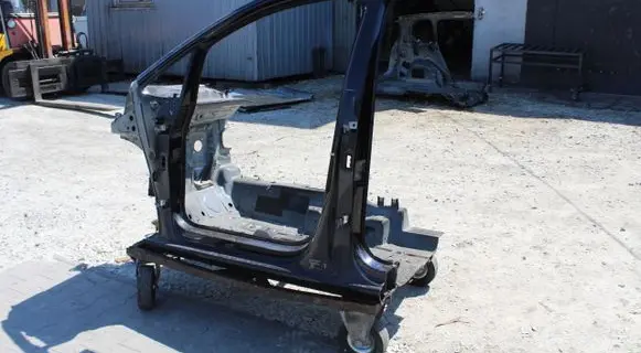 Volkswagen Touran III Front piece kit 5784500