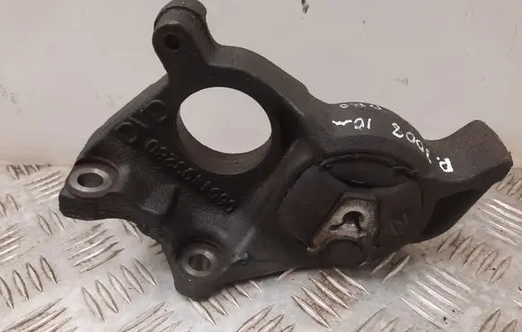 Peugeot 3008 I Engine mount bracket 9651493280