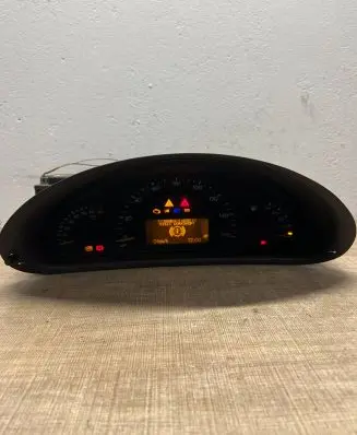 Mercedes-Benz C W203 Speedometer (instrument cluster) A2035406311 110080111004