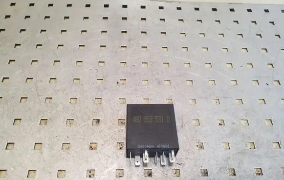 Audi A2 Other relay 4B0955531D 5WK10460A