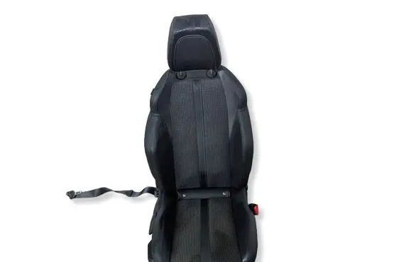 Peugeot 208 II Front passenger seat